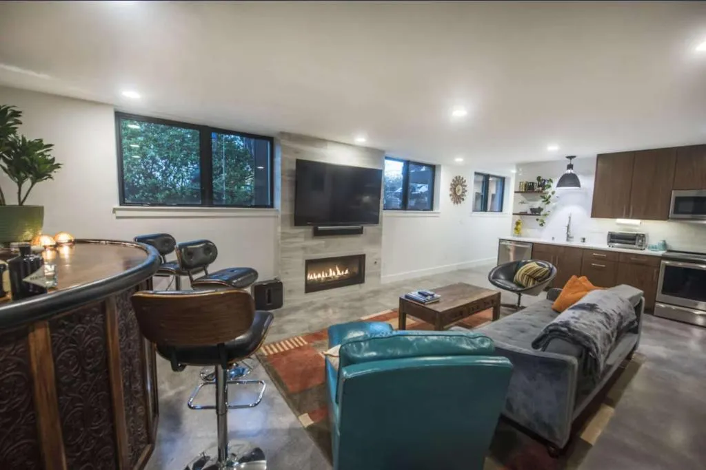 Image of 2 Bedroom Getaway Near Downtown