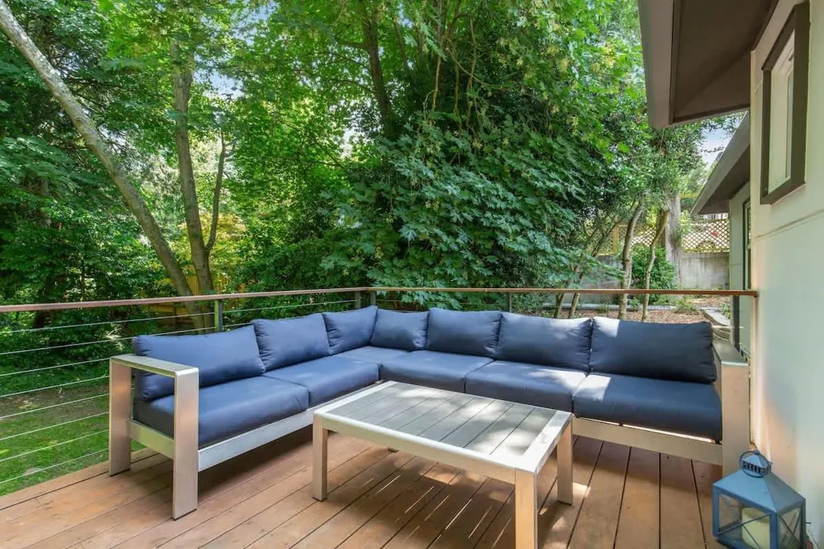 Image 1 of 3BD Remodeled Home Near Beach