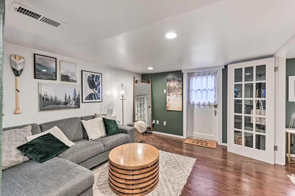 Image of 3 Mi to Dtwn Seattle Queen Anne Apartment!