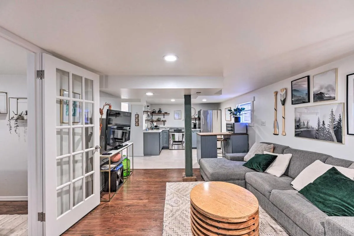 Image 3 of 3 Mi to Dtwn Seattle Queen Anne Apartment!