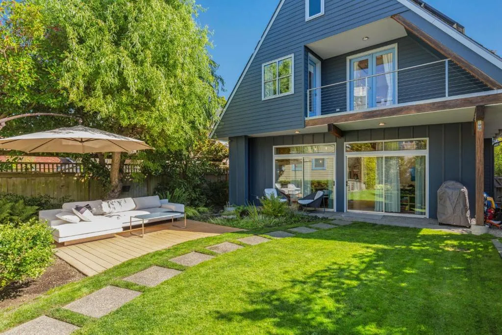 Image of 4BR 4BA The Gardens at Queen Anne