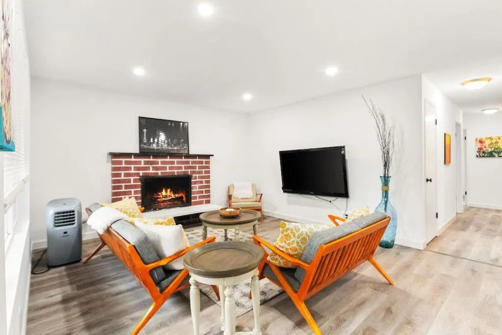 Image of Beacon Hill Retro – Central Location.