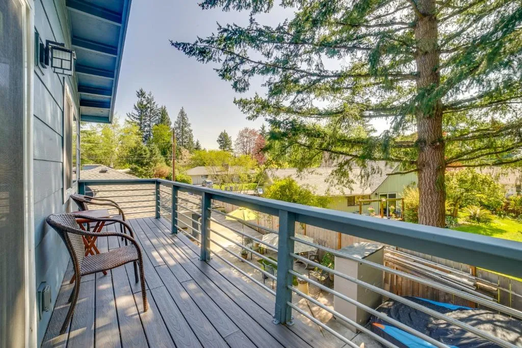 Image of Bellevue Abode Balcony, 13 Mi to Downtown Seattle