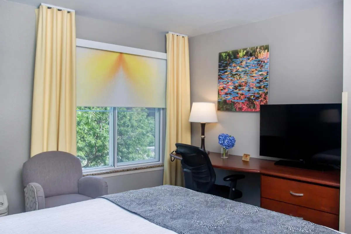 Image 1 of Belltown Inn