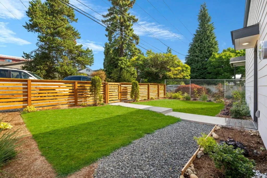 Image of Brand New Home 10min To Green Lake