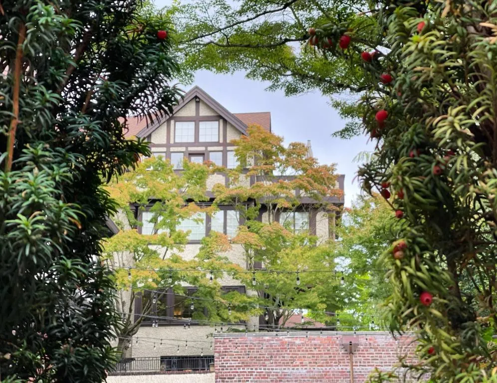 Image of Cecil Bacon Manor