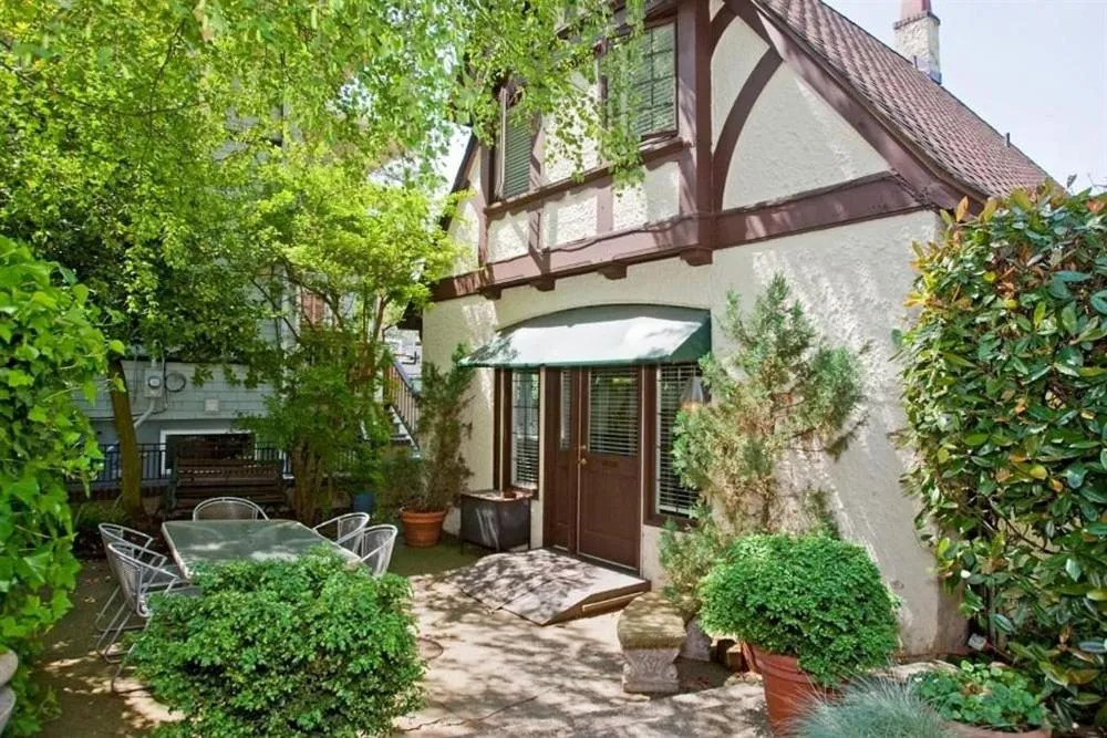 Image 5 of Cecil Bacon Manor