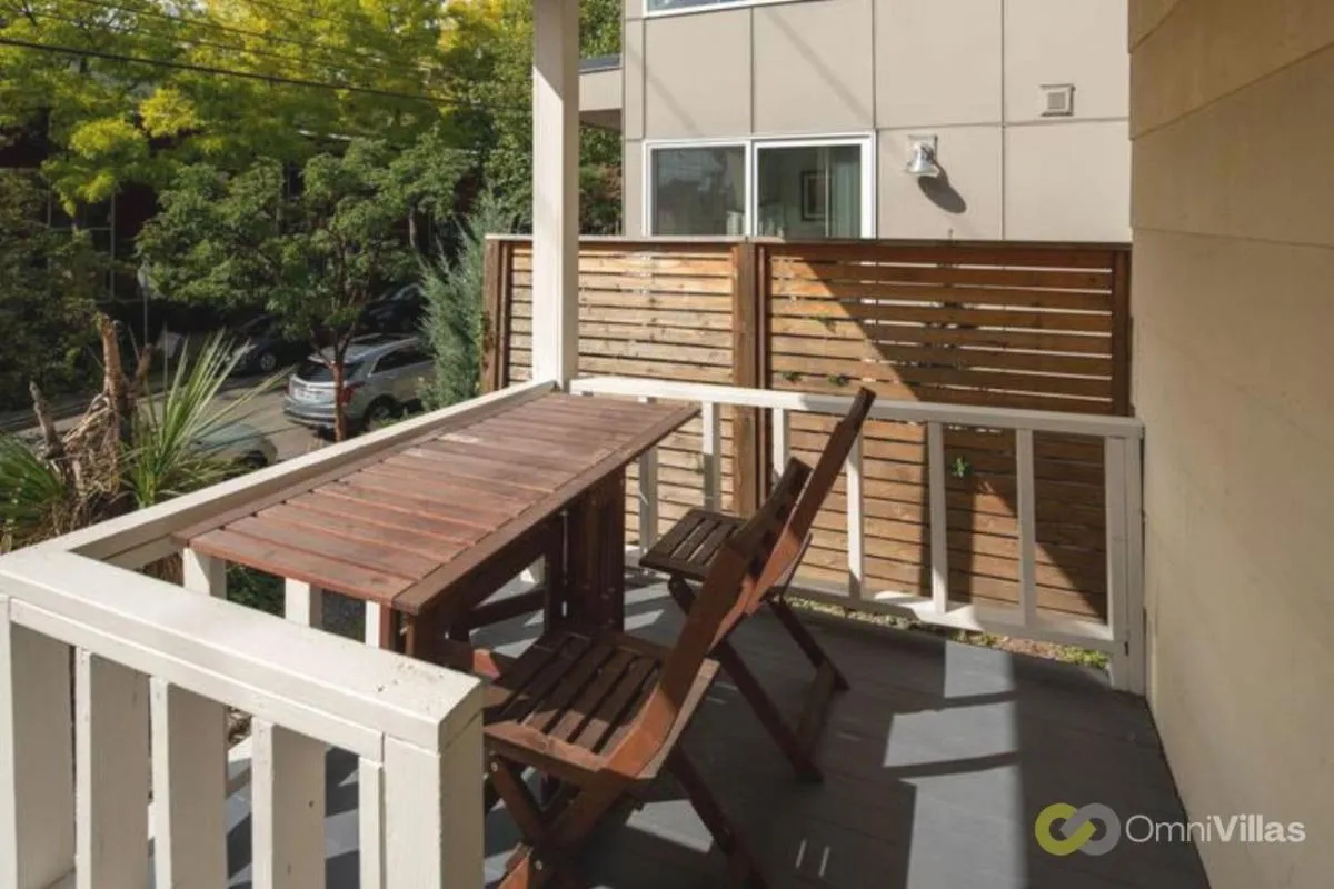 Image 5 of Charming 3BR – Heart of Seattle