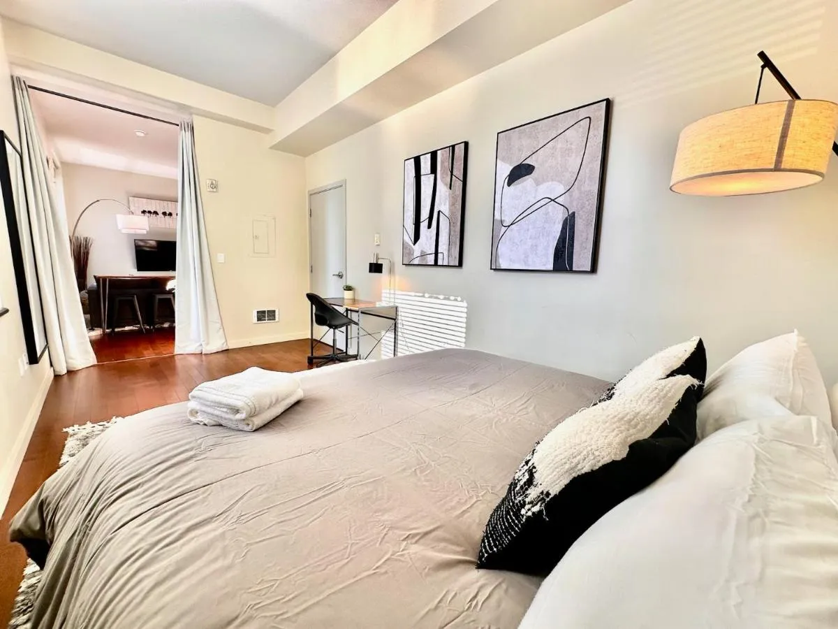 Image 6 of Charming Downtown Seattle Condo with Water Views