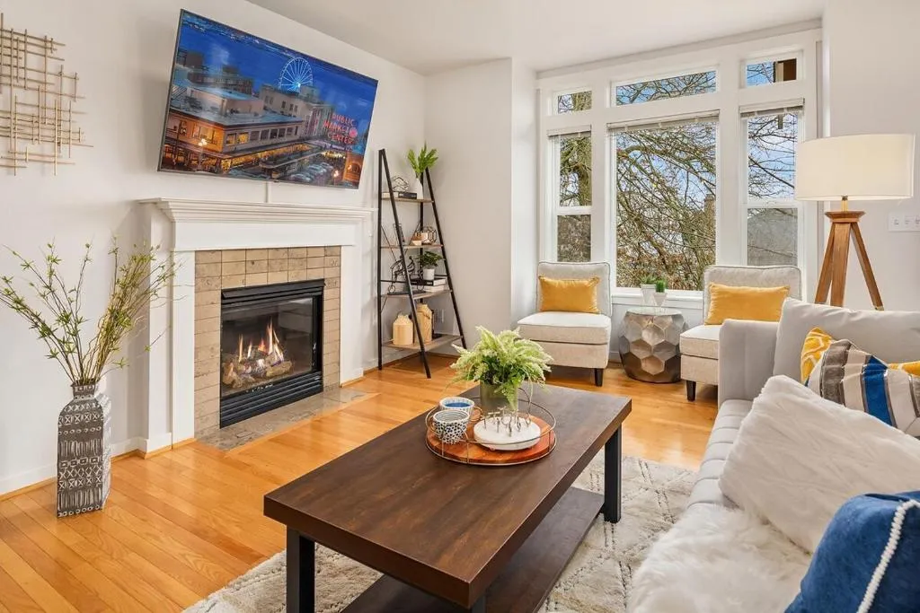 Image of Cheerful Capitol Hill Home AC and 98 Walk Score