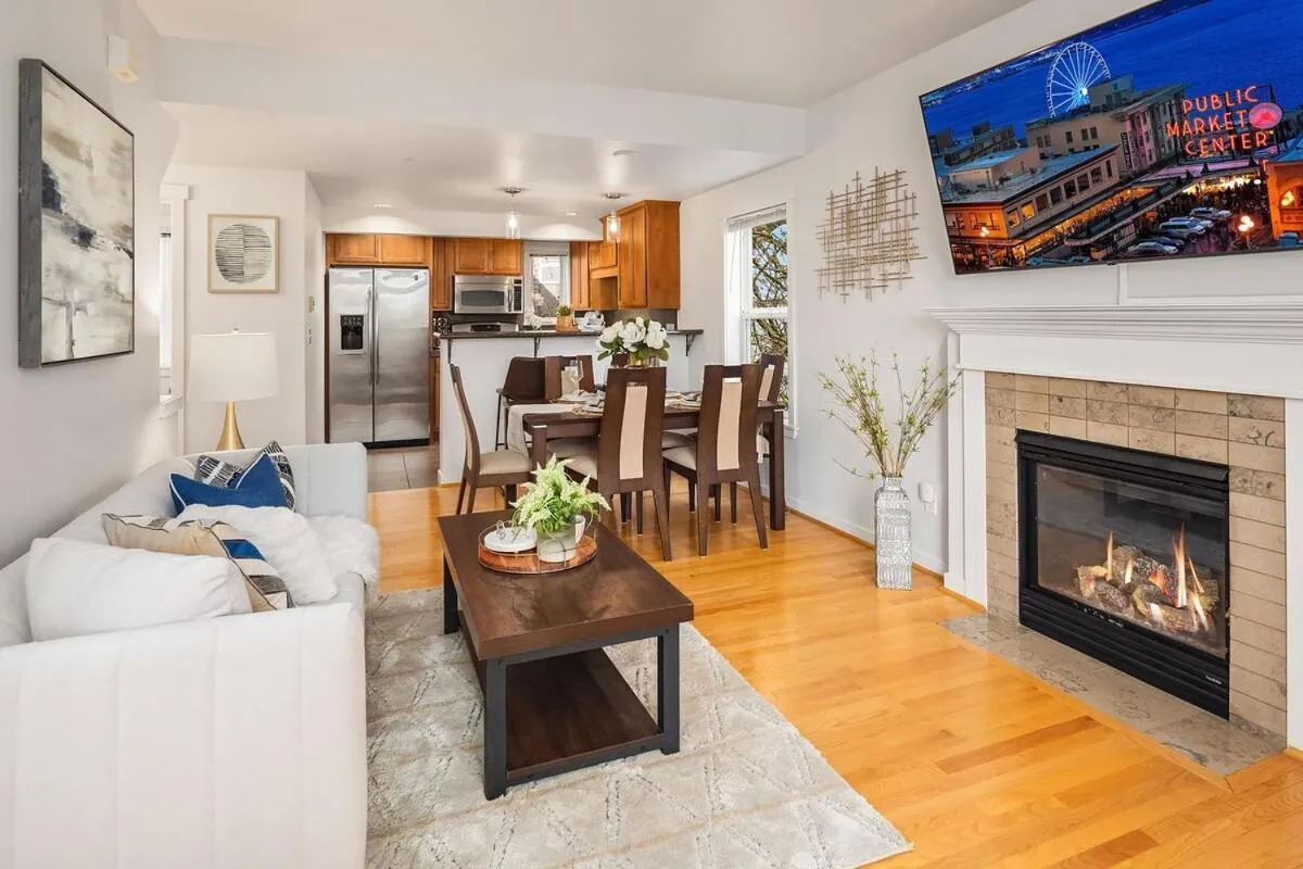 Image 4 of Cheerful Capitol Hill Home AC and 98 Walk Score
