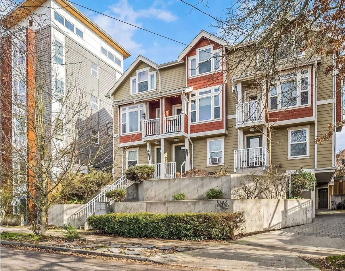 Image 5 of Cheerful Capitol Hill Home AC and 98 Walk Score