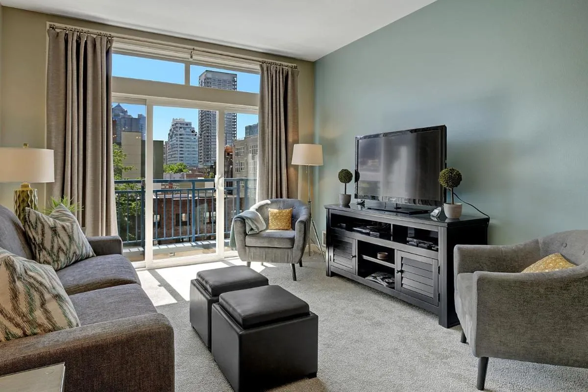 Image 5 of City Water View Oasis with Pool & Gym near Cruise in Heart of Seattle