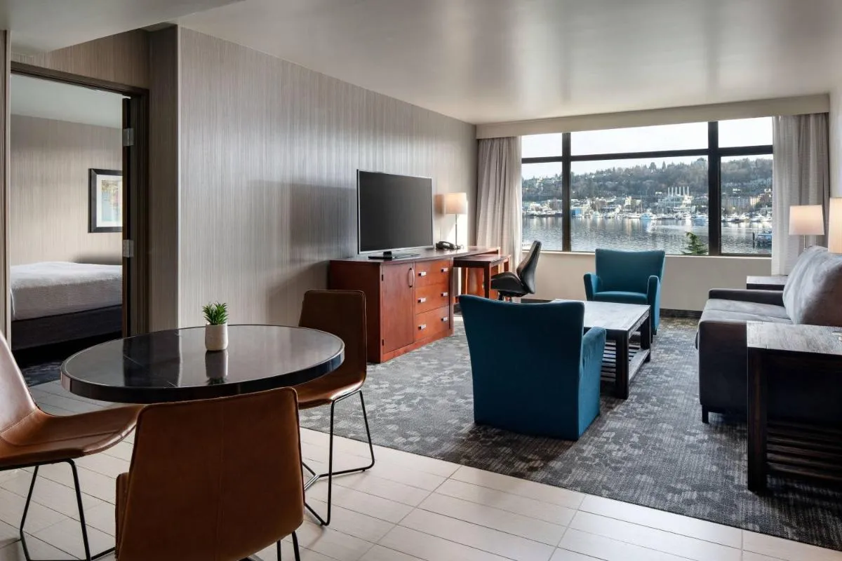 Image 1 of Courtyard Seattle Downtown/Lake Union
