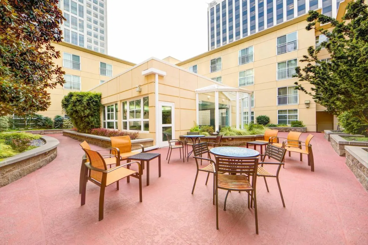 Image 5 of Courtyard by Marriott Seattle Bellevue/Downtown