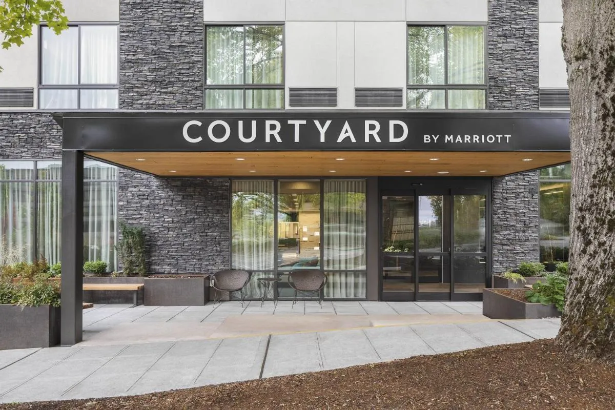 Image 5 of Courtyard by Marriott Seattle Northgate