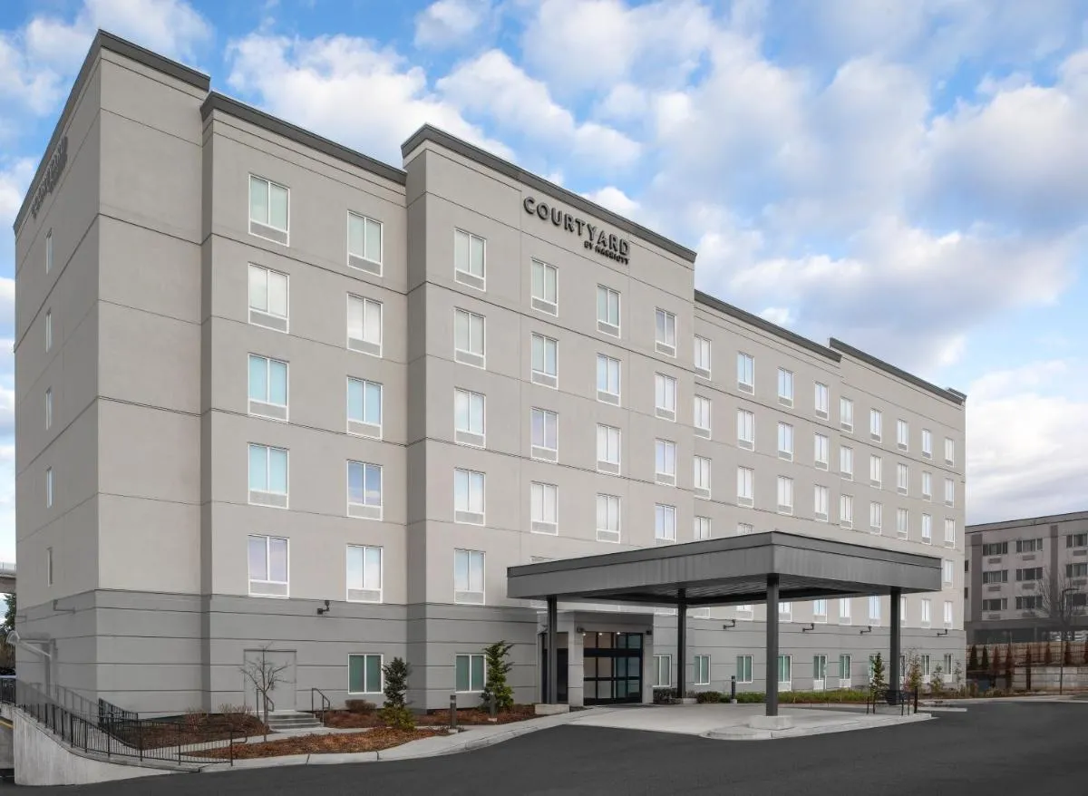 Image 1 of Courtyard by Marriott Seattle SeaTac Airport