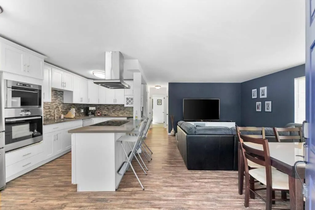 Image of Epicurean remodel in central location.