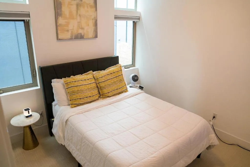 Image of Explore Seattle Free Parking & Walk to Light Rail – New listing & ABNB Superhost