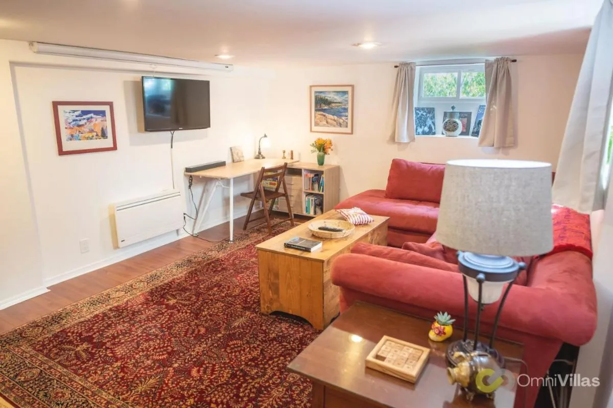 Image 4 of Gorgeous 1 Bedroom Space