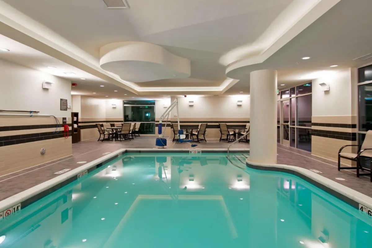 Image 3 of Hampton Inn & Suites Bellevue Downtown/Seattle