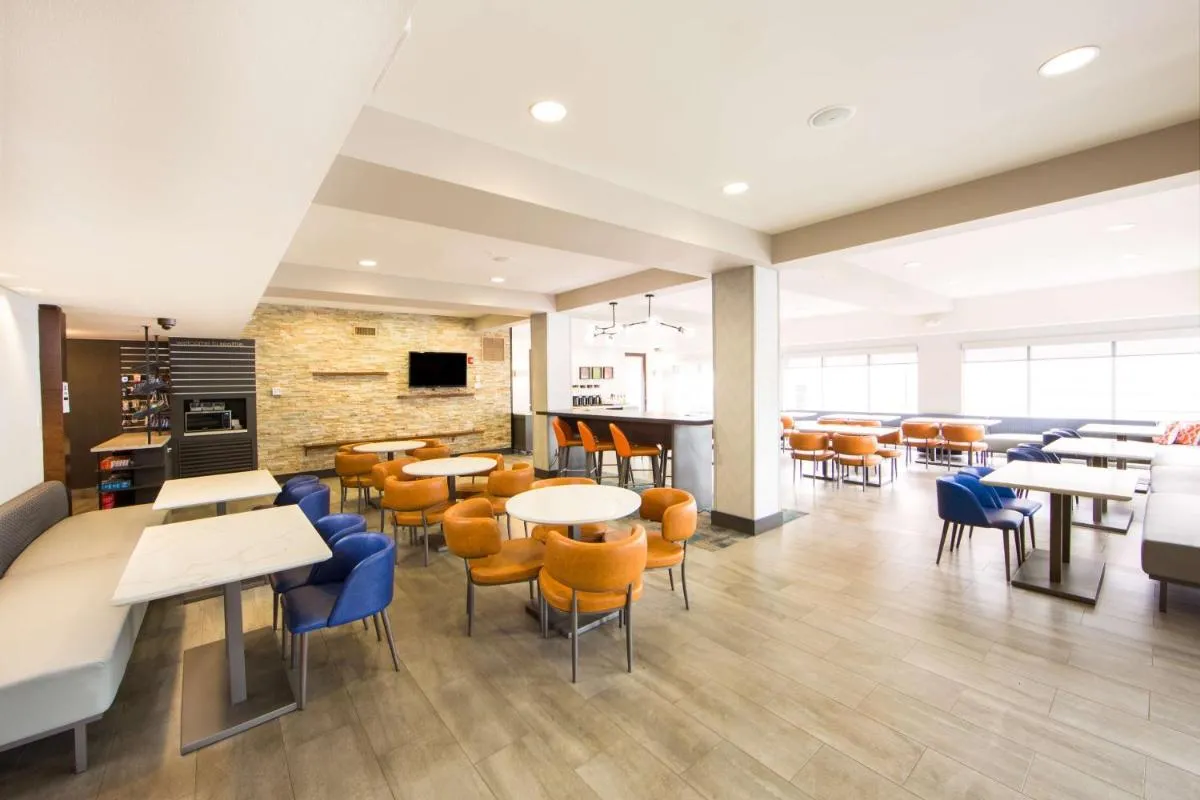 Image 3 of Hampton Inn & Suites Seattle-Downtown
