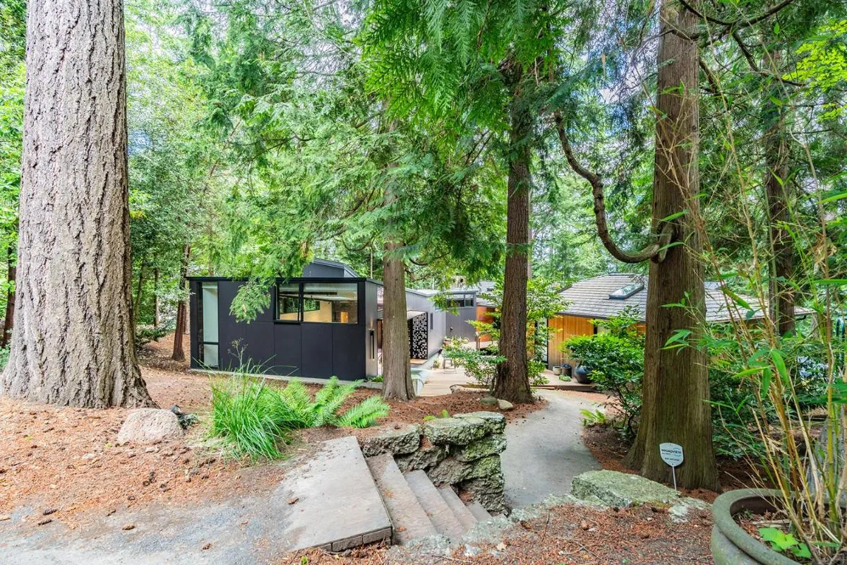 Image 5 of Hip Studio Central Bellevue