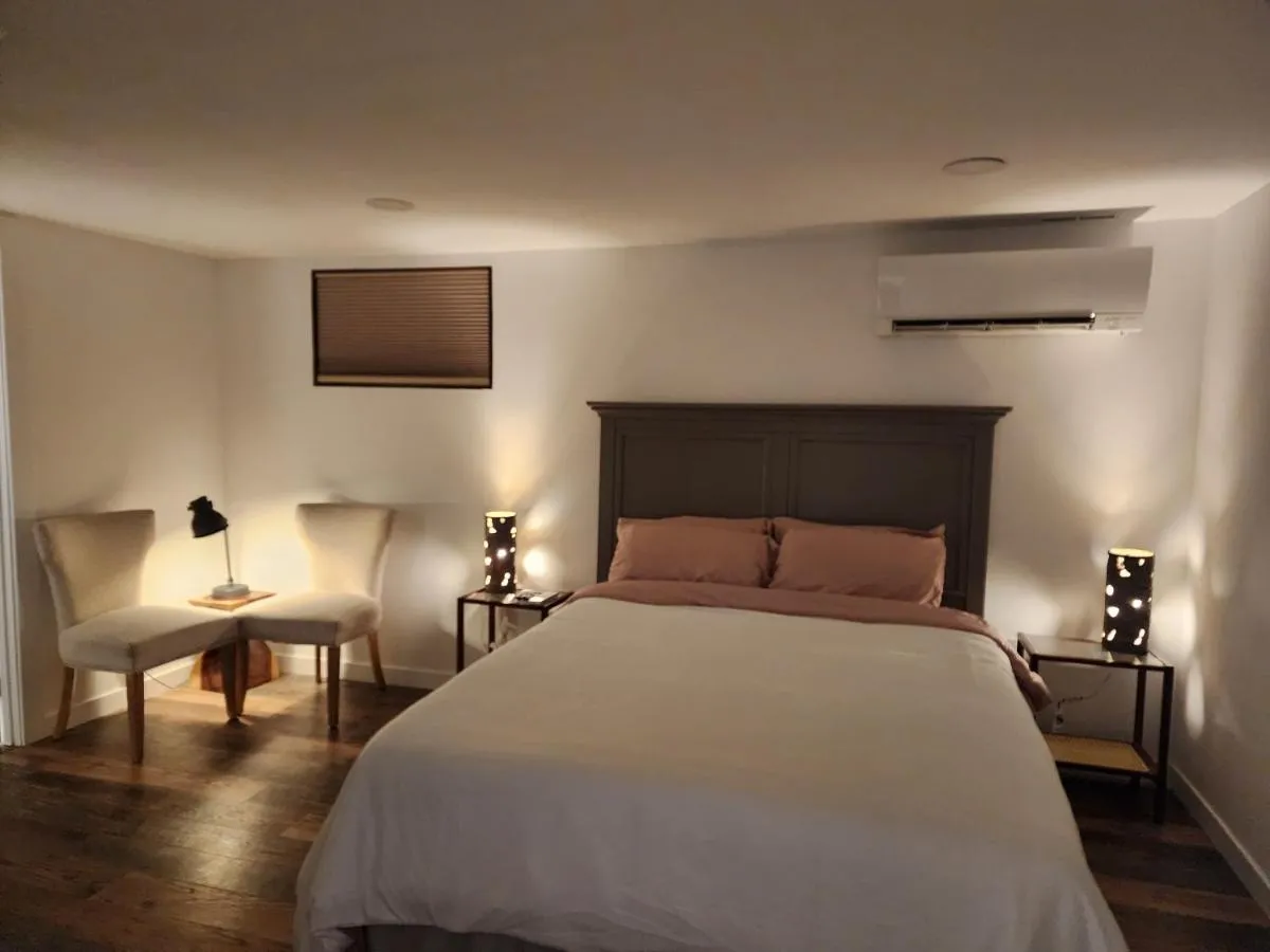 Image 1 of HomeSmart: Cozy Charm Meets High-Tech in Prime Area