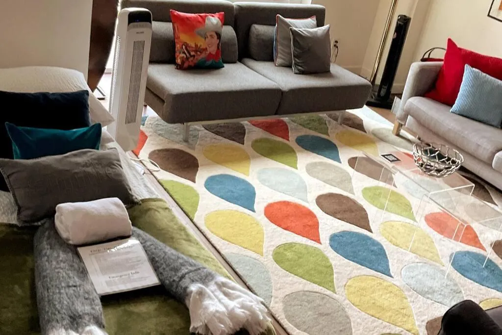 Image 2 of Huge & fun artist’s loft – 5 levels!