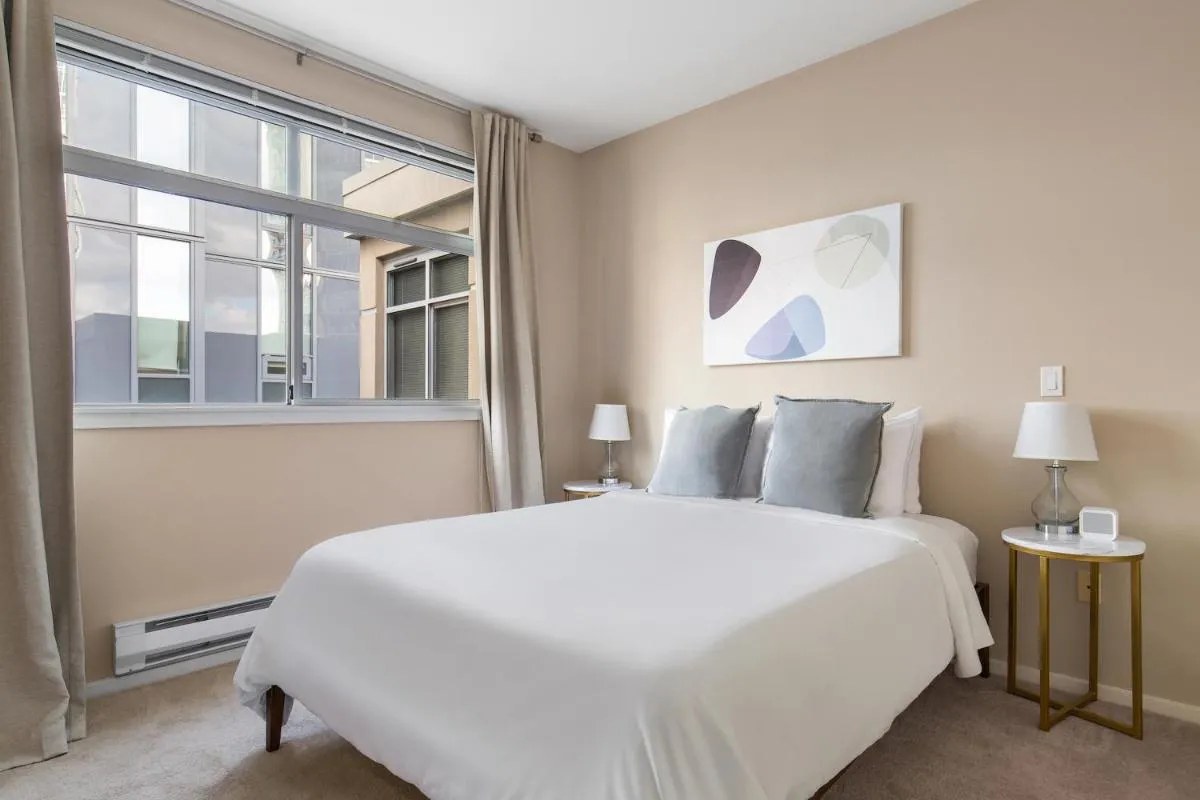 Image 6 of Kasa Bellevue Seattle