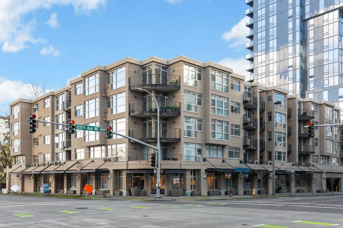 Image 4 of Kasa Bellevue Seattle