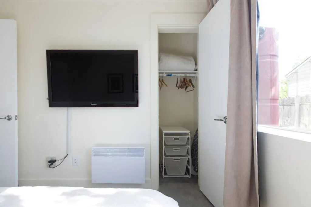 Image 4 of LEED Platinum Green Home Getaway