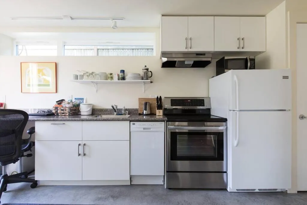 Image 3 of LEED Platinum Green Home Getaway