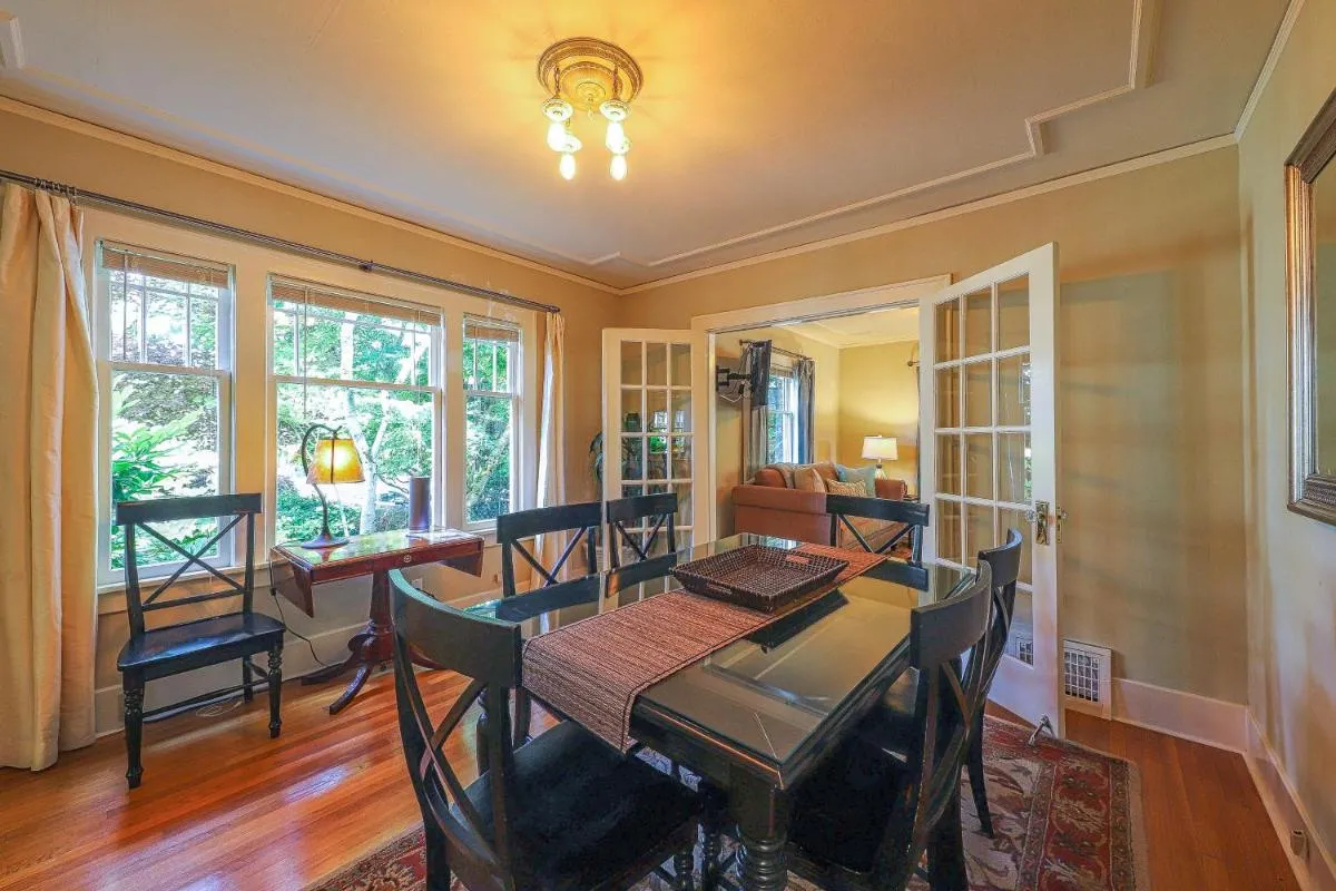 Image 3 of Lakefront Craftsman