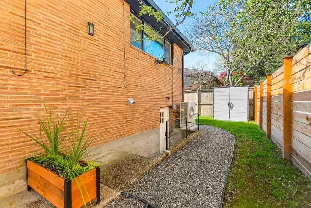 Image 5 of Lilac In Law, Picturesque lower unit
