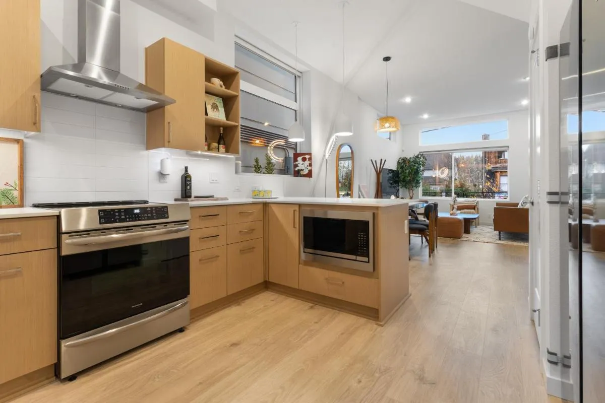 Image 3 of Luxe Central Home with Views & Rooftop