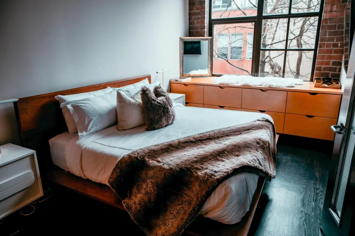 Image 6 of Massive Downtown Seattle Condo – Free Parking!