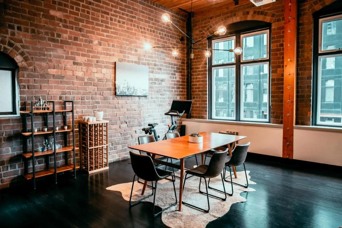 Image 2 of Massive Downtown Seattle Condo – Free Parking!