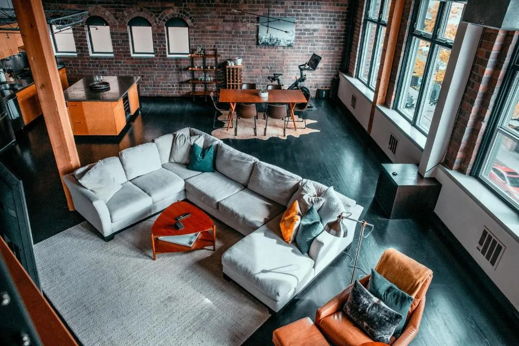 Image of Massive Downtown Seattle Condo – Free Parking!