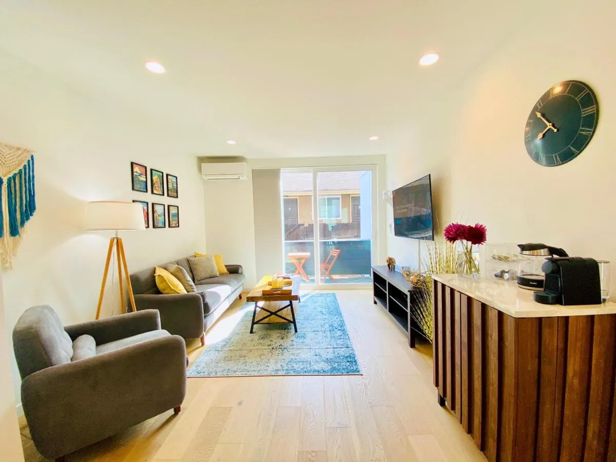 Image 2 of Modern Ballard Townhouse – 92 Walkscore & Rooftop!
