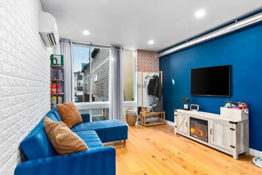 Image of Modern Sustainable Design in Ballard – 92 Wlkscore