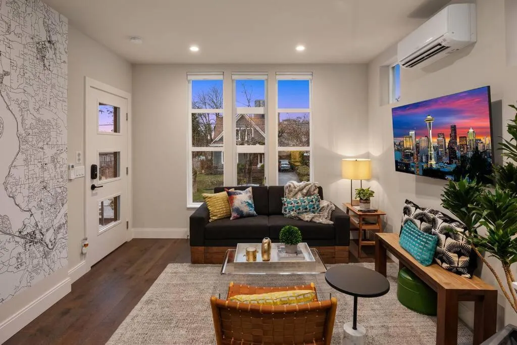 Image 4 of New House in peaceful and trendy Central District