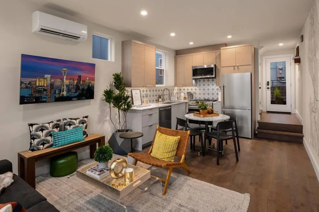 Image 3 of New House in peaceful and trendy Central District