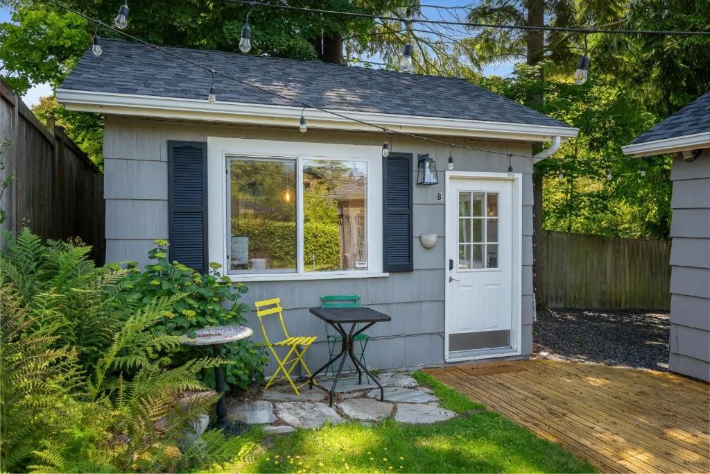 Image of Perch – Ballard Cozy