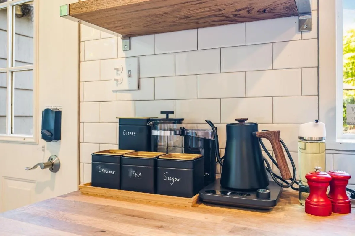 Image 4 of Perch – Ballard Cozy
