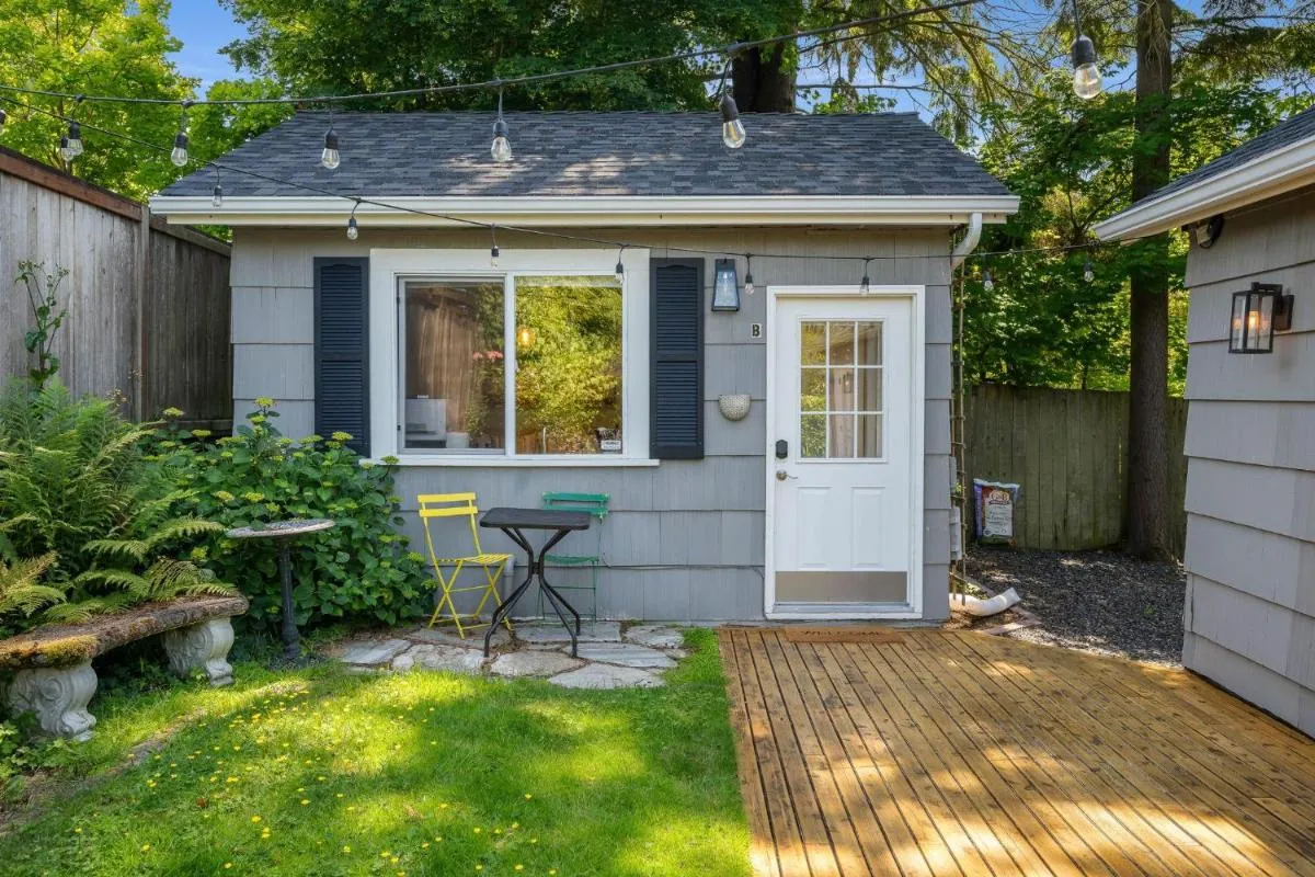 Image 5 of Perch – Ballard Cozy