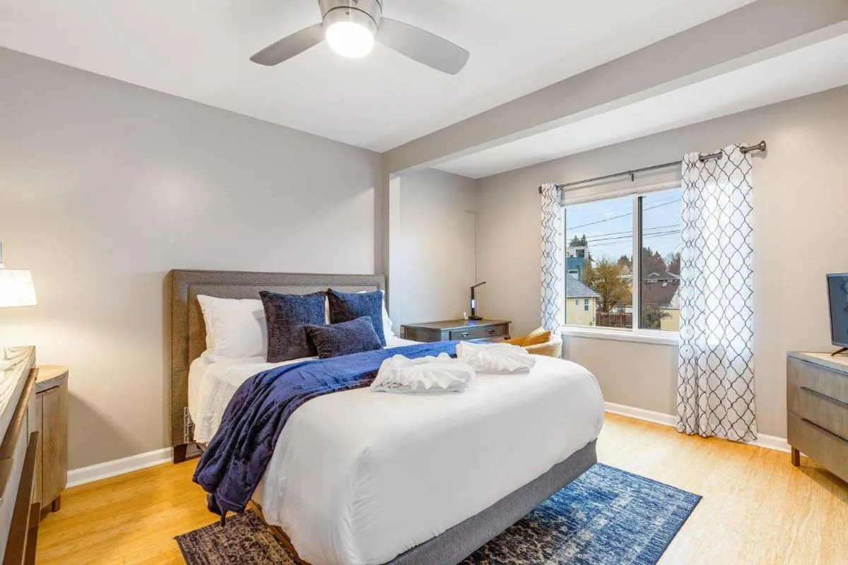 Image 1 of Perch – Beacon Hill Abode