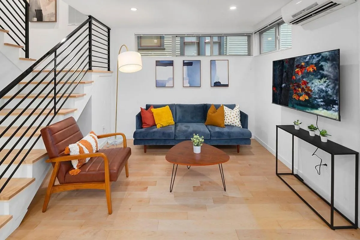 Image 4 of Perch – Centro House A