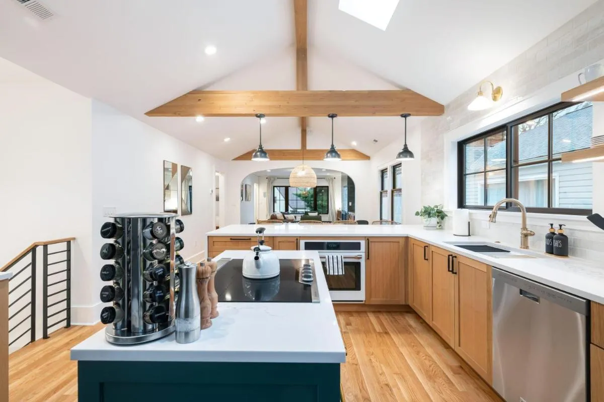 Image 3 of Perch – Emerald Cottage