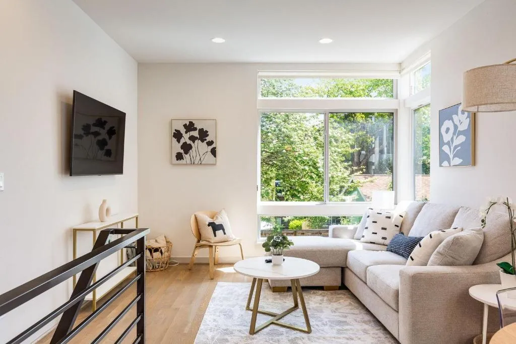 Image of Perch – Nob Hill Charm 14